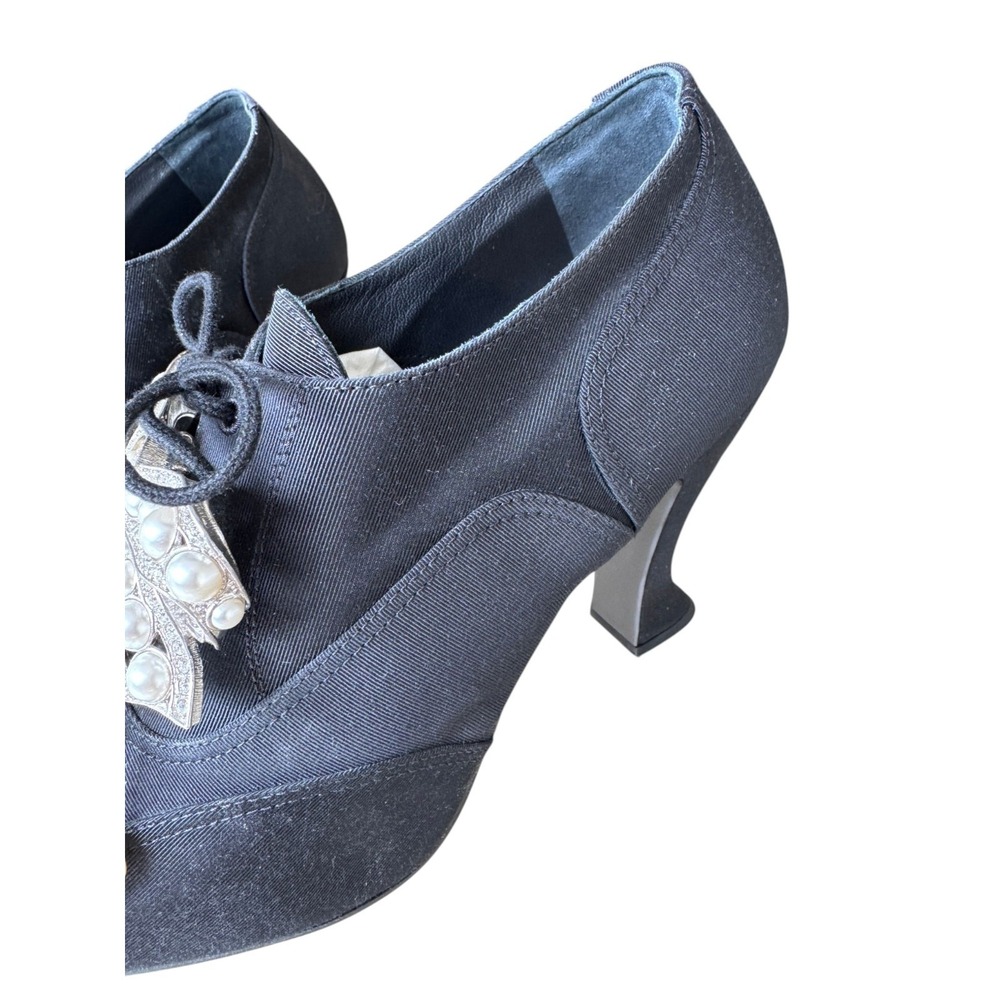 Authentic NEW Chanel Pearl Bow Booties Women Sz EU 38 US 7-7.5 Shoe NEVER WORN - Picture 10 of 16